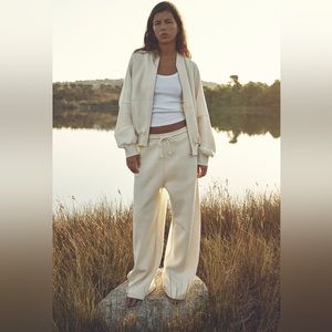 COPY - Zara cream colored tracksuit jacket & pants
